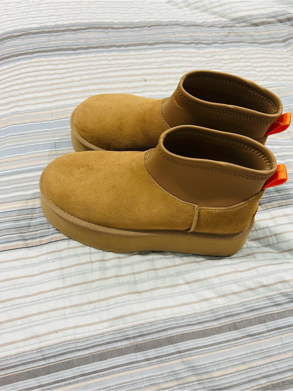 Ugg Classic mini dipper